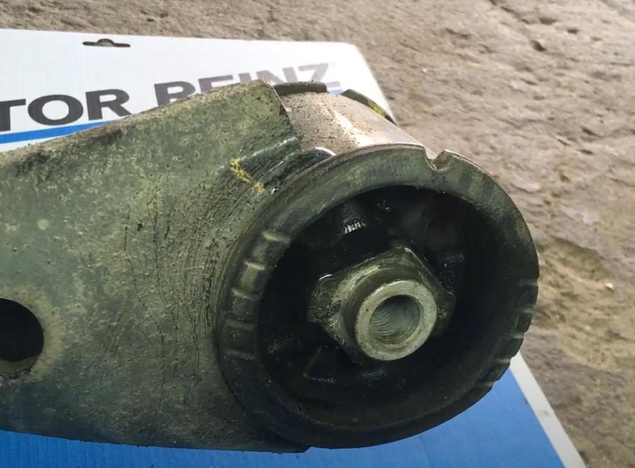 Замена сайлентблоков задней балки Хендай Крета в Москве - сеть надежных ...